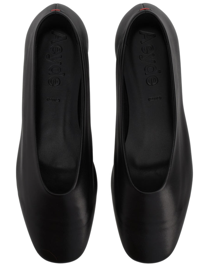 Aeyde Scarpe Basse - Black | ecb4ec3de02b9ca83211174347f19939876f867b