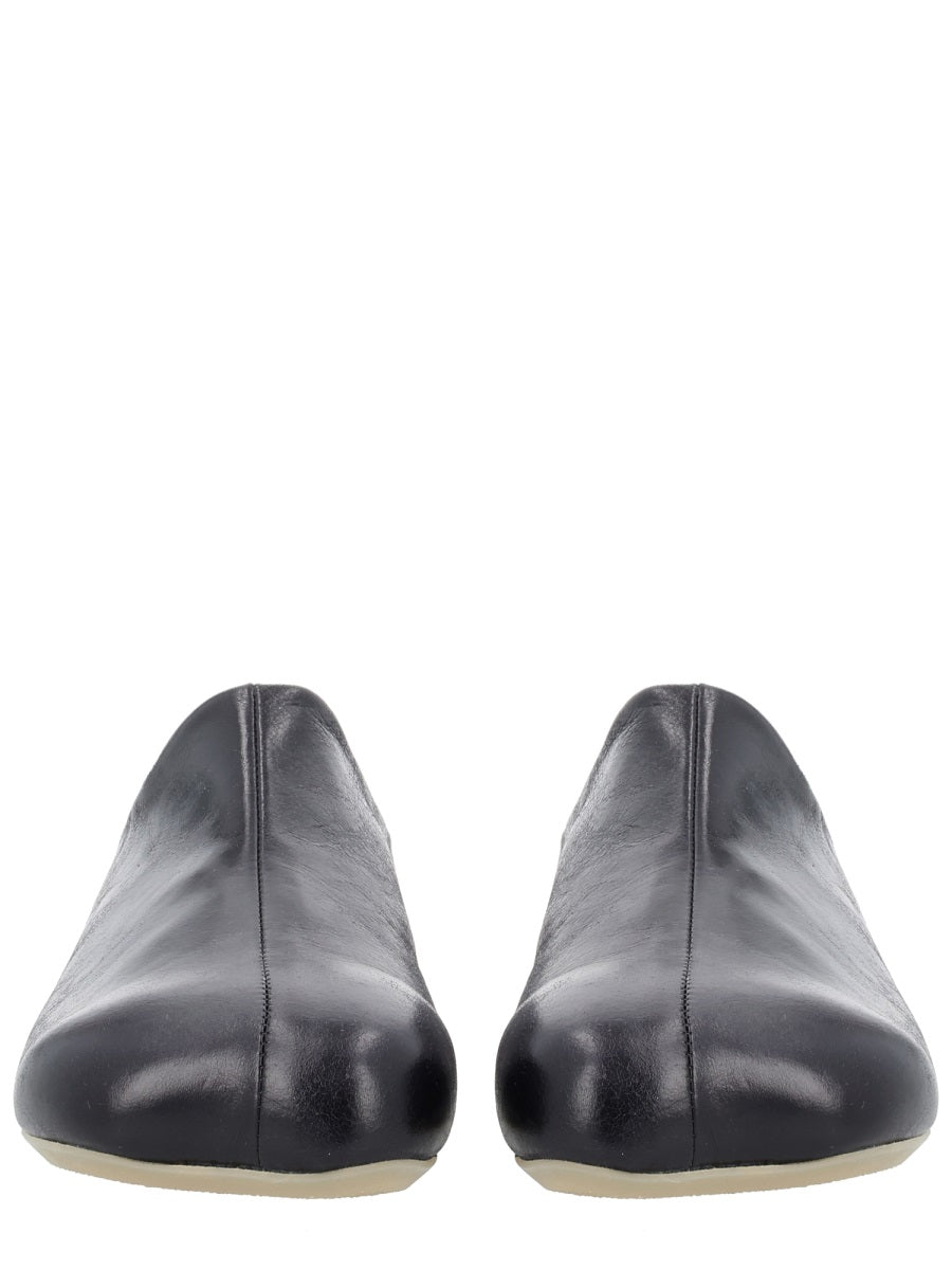 Mm6 Maison Margiela Scarpe Basse - Black | 500dc1578856d9348d9cd040f49d6f14e683b883