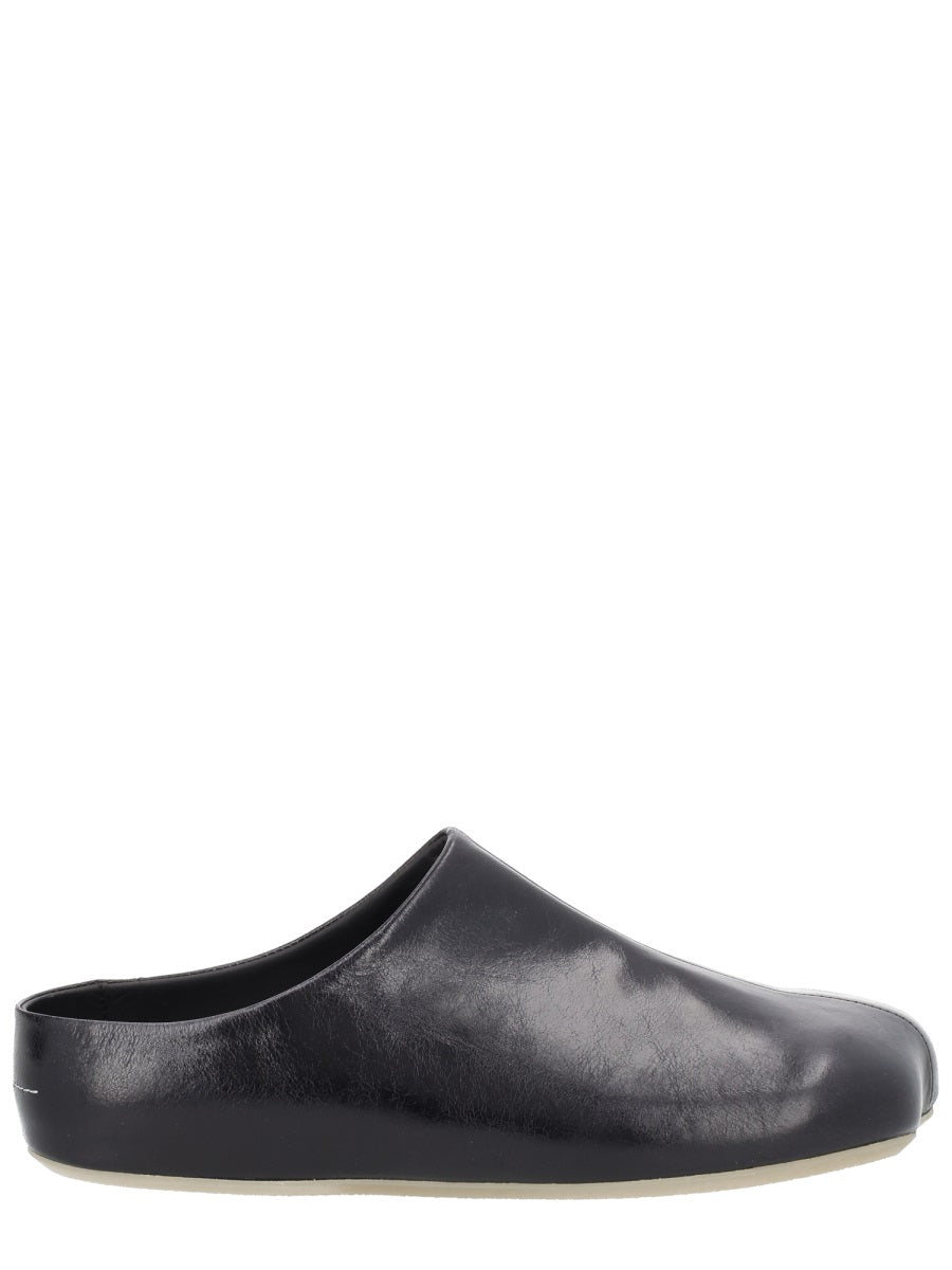 Mm6 Maison Margiela Scarpe Basse - Black | 2cf993971302d72bbc98454773a0bcf621573fd6