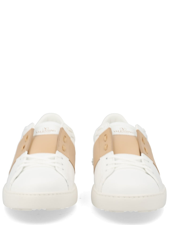 Valentino Garavani Sneakers - Beige | d6bd548b204d1332a797c20d5c54c9b7e2725560