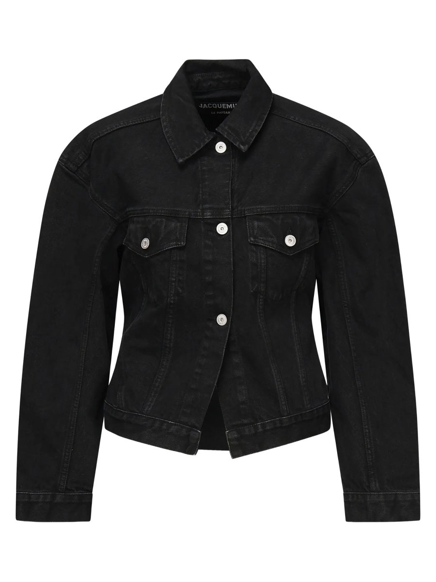 Jacquemus Giacche - Black | 8c0ea0b683568af1463a7ead7686b27ba51932ae