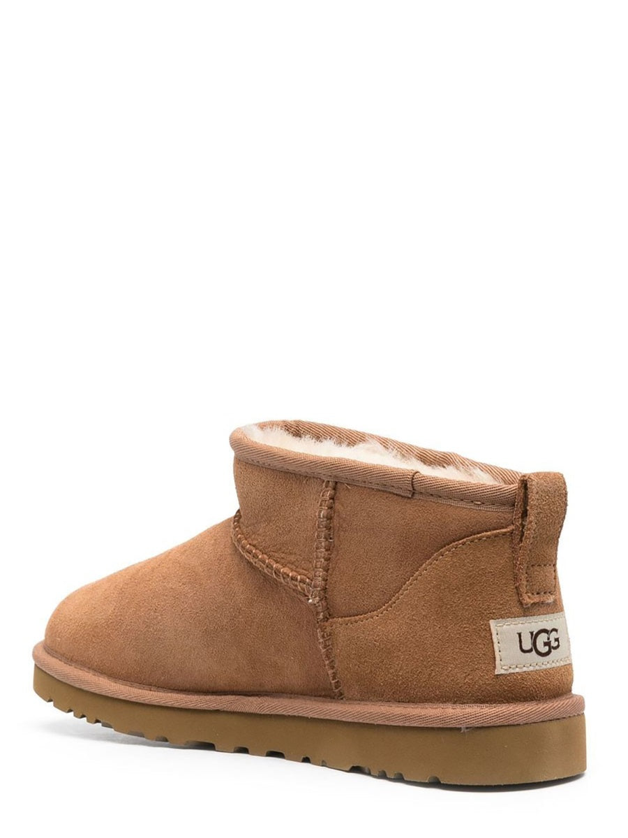 Ugg Stivali - Brown | 7270f6ac2cb577659bdde8f22fc2212c4230187c