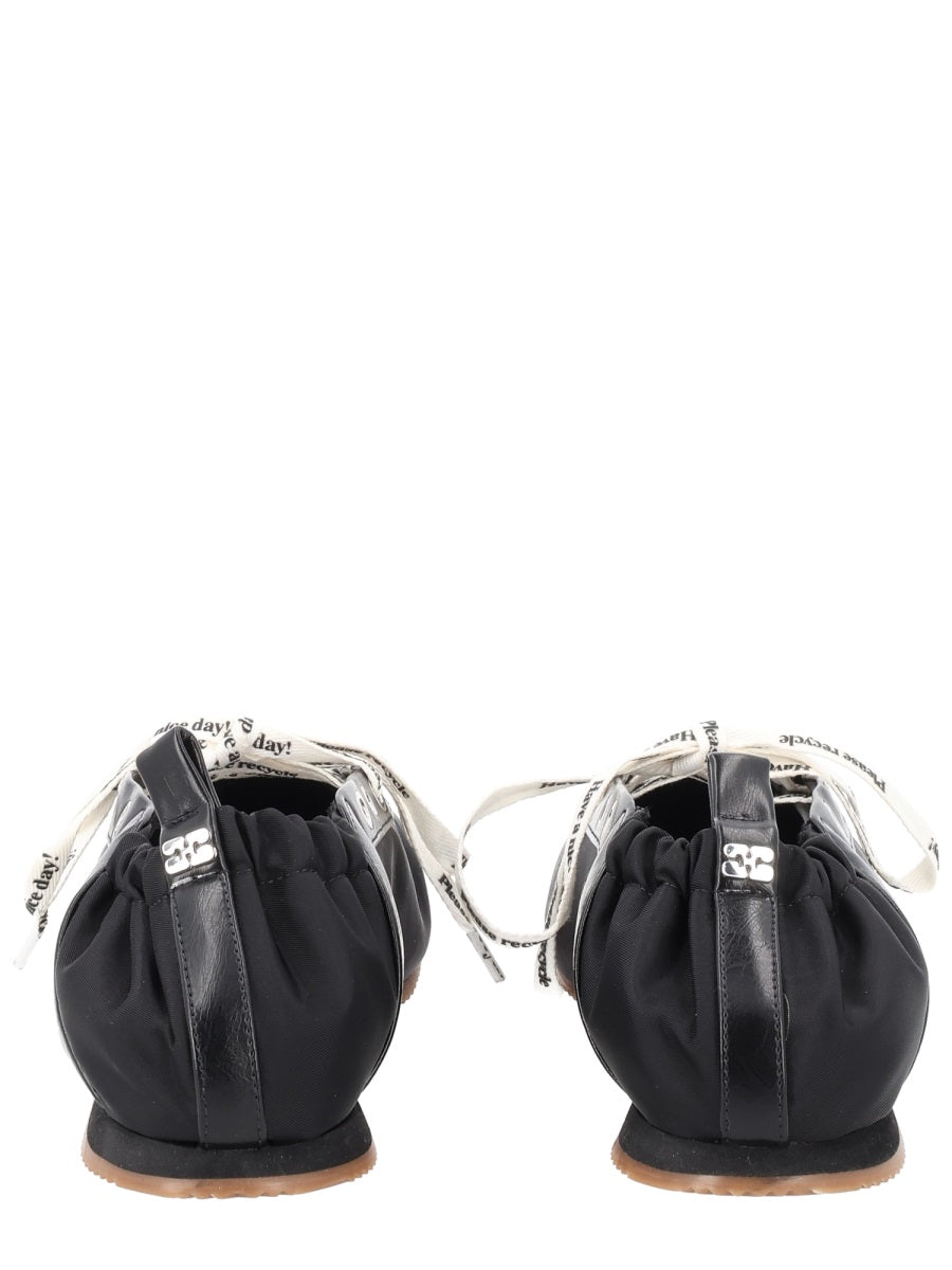 Ganni Scarpe Basse - Black | cb352ccae8fbcc8288983f50e69b0e79efb55455