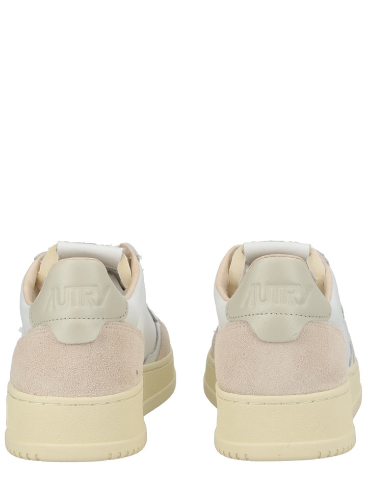 Autry Sneakers - White | d7aa4697834f597dda9da7aa0659b719b59b6b3b