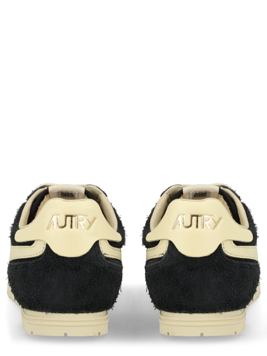 Autry Sneakers - Black | ee443fc7eae6ab010abc58a4e2e8ccf55910c46c