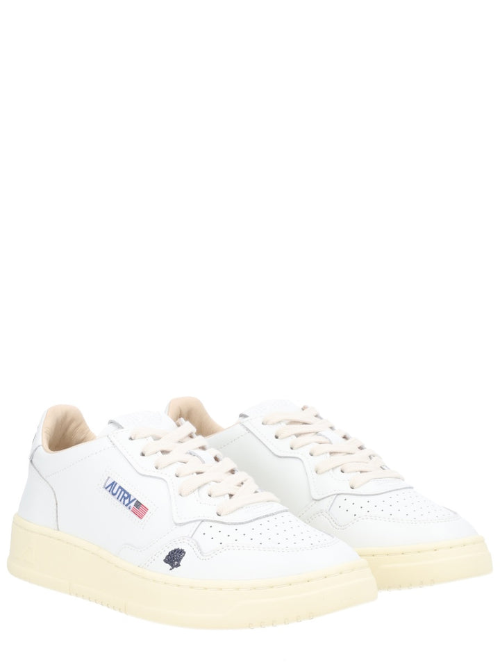 Autry Sneakers - White | db3d44563daddd0b5f69b03496405671aa3b3933