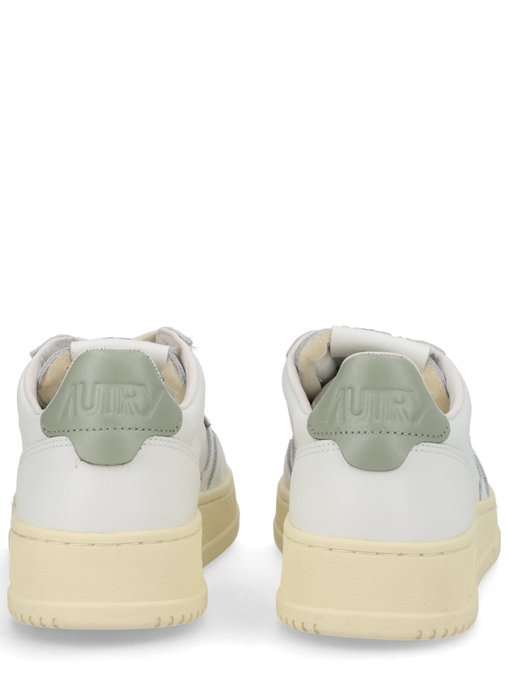 Autry Sneakers - White | cf8c8cc1456ac25055841e553bb45f13a13776da