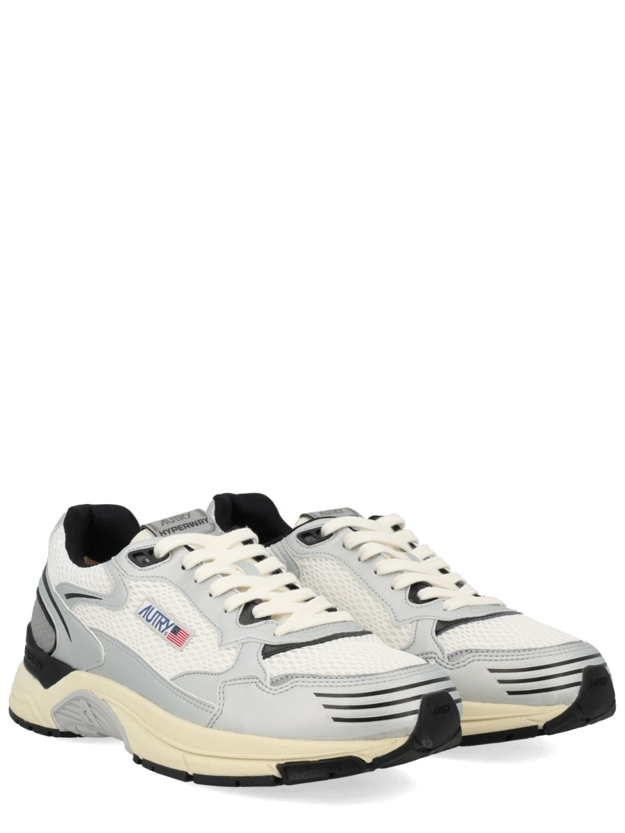 Autry Sneakers - White | d78148a41fdba27cac4940efdb95529737c24977