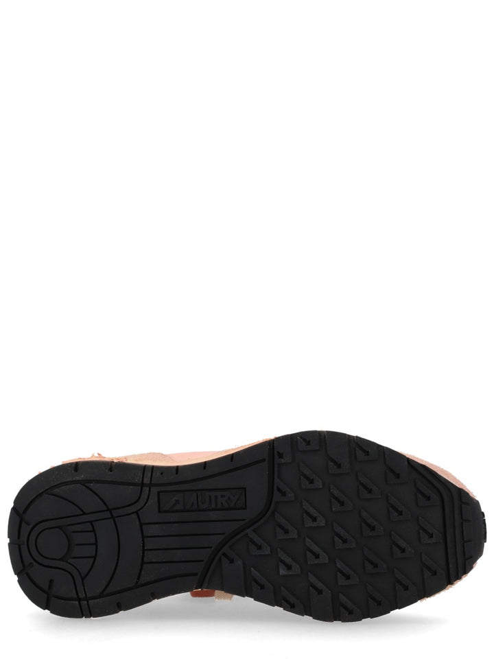 Autry Sneakers - Pink | 73f02f36431a6bf30e0edeba89c4136edbb29ea6