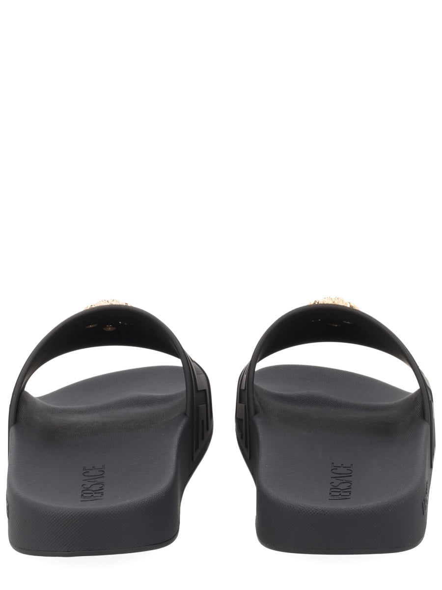 Versace Scarpe Basse - Black | d4e82e28f524e7573b33075e28b6177a7b5977ef
