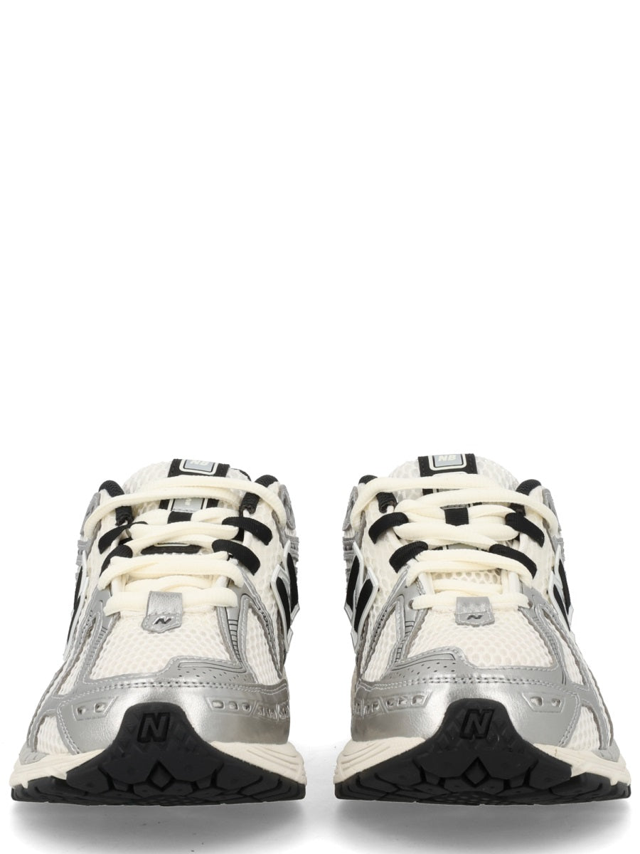 New Balance Sneakers - Silver | e8055dc7619cb7b27df2ccc6d66597bf28915807