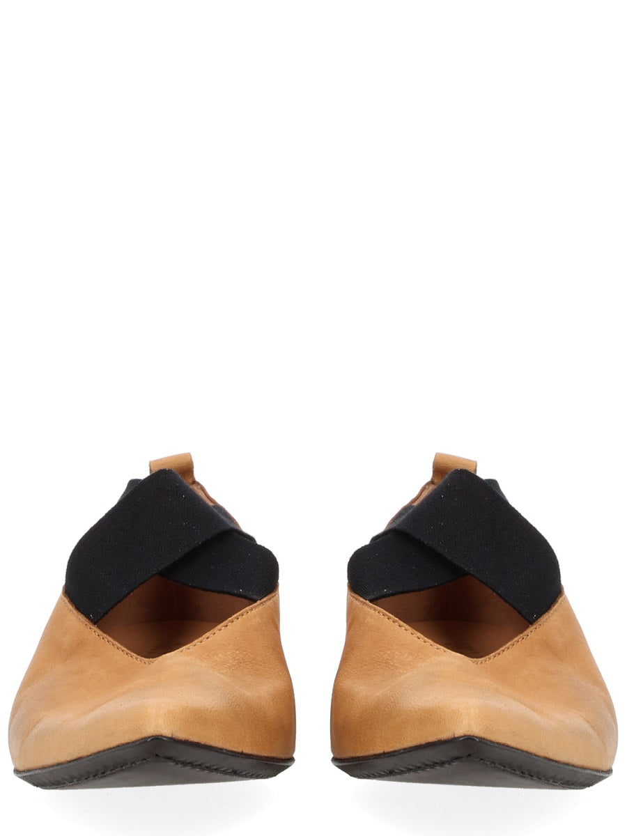 Uma Wang Scarpe Basse - Beige | ed017c2ba11db842b594233acc6194732e5f8842