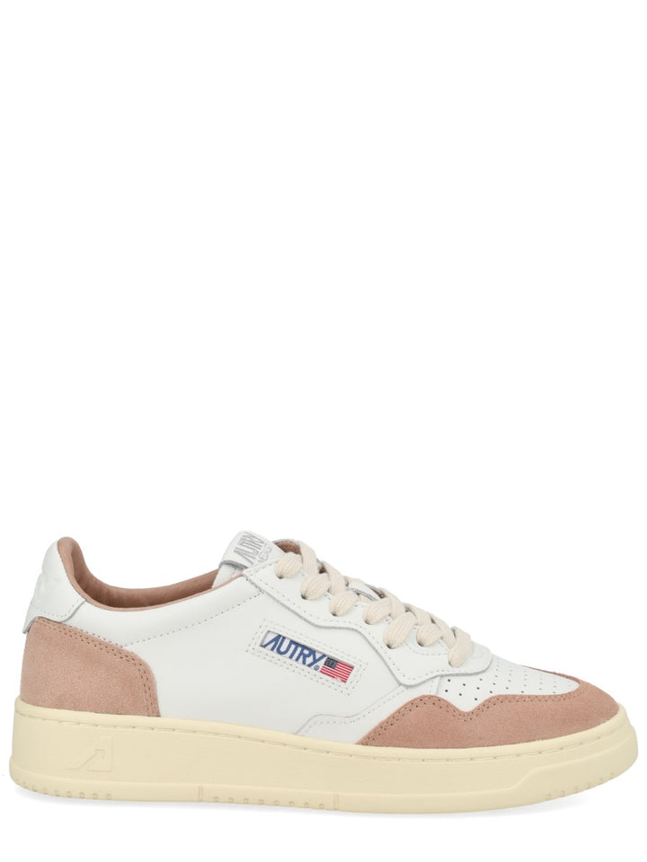 Autry Sneakers - White | 2be3db76d434d39e574400de225b3caec40f312e
