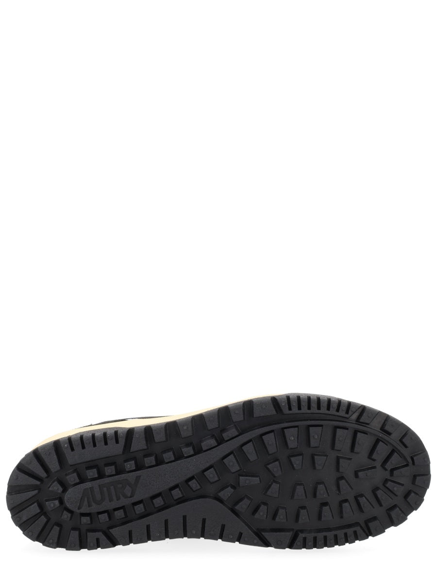 Autry Sneakers - Black | ebdb5ada315226447cf1acbc51460ef133e8a606