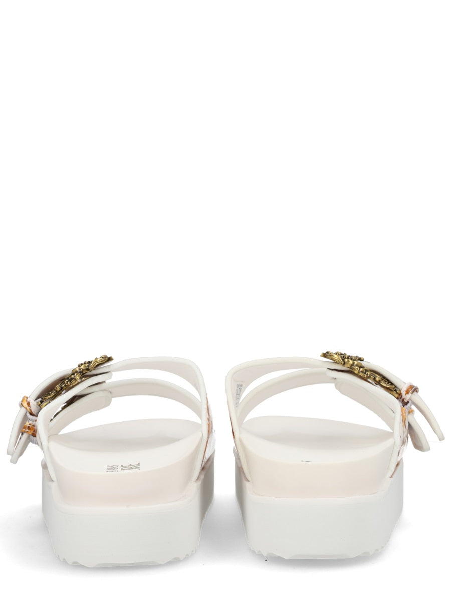 Versace Jeans Couture Sandali - White | e7a4ce526cd807bddd9ffef4fb8048f35c36333a