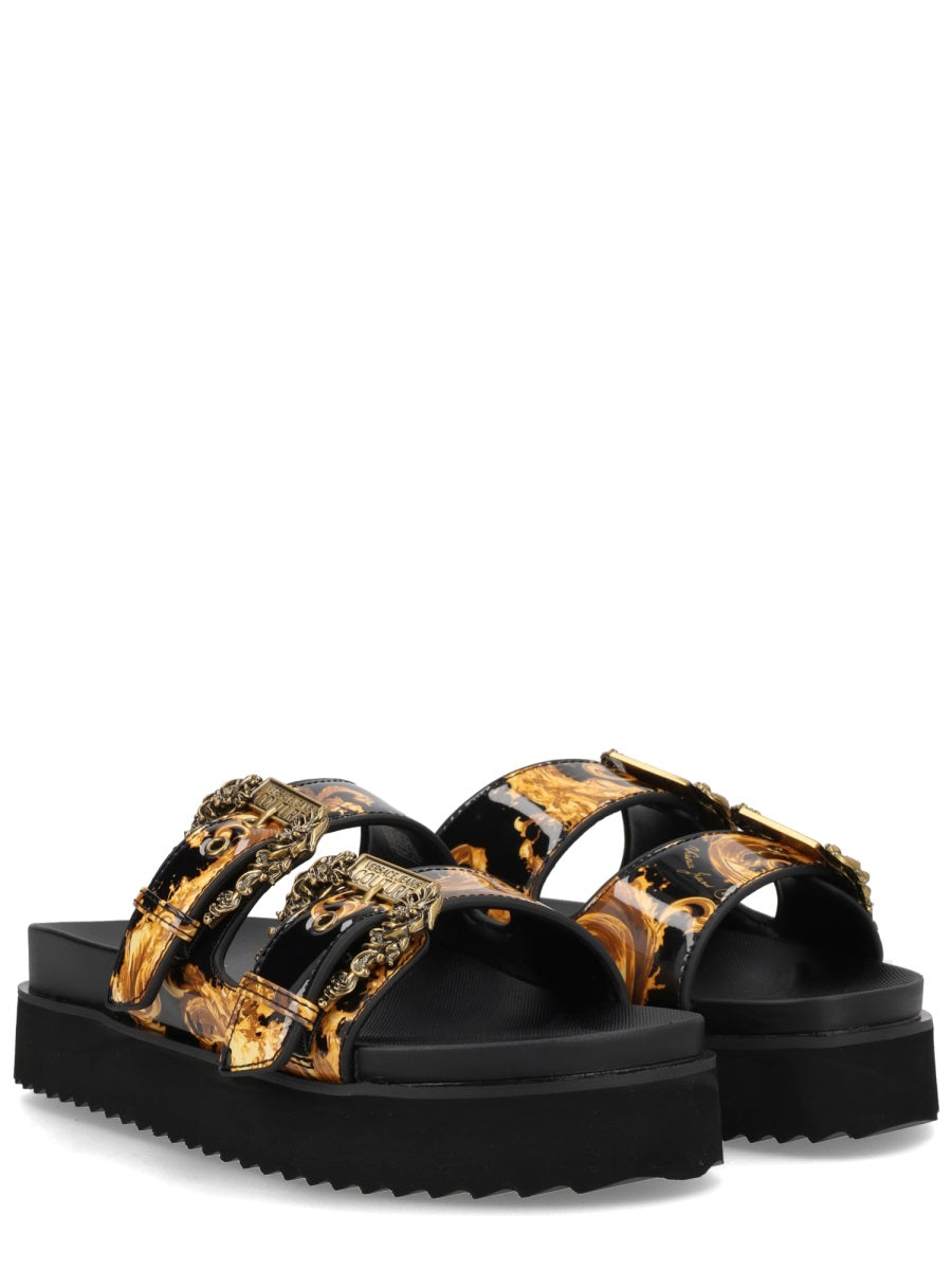 Versace Jeans Couture Sandali - Black | c8767cc9d92e71d1b46701764e991f2f09f30617