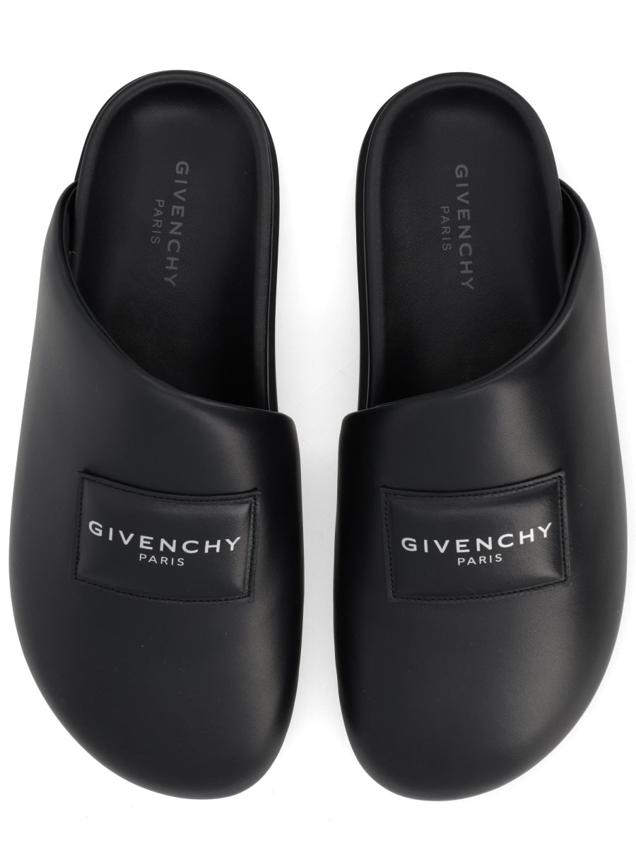 Givenchy Scarpe Basse - Black | 3607e7700a33d850e93344a725b770533827adab