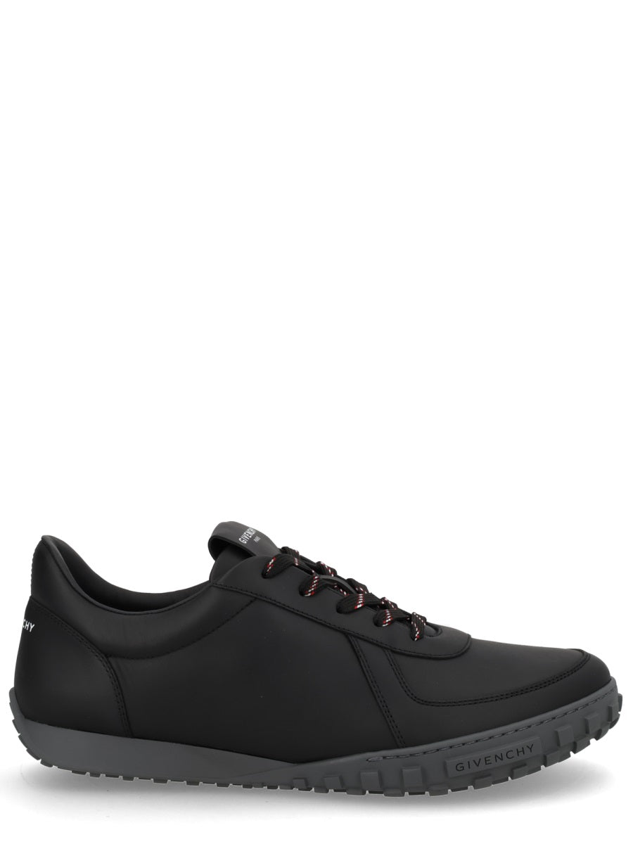 Givenchy Sneakers - Black | 230e7695777846f51faf5c5869e47500246a962d