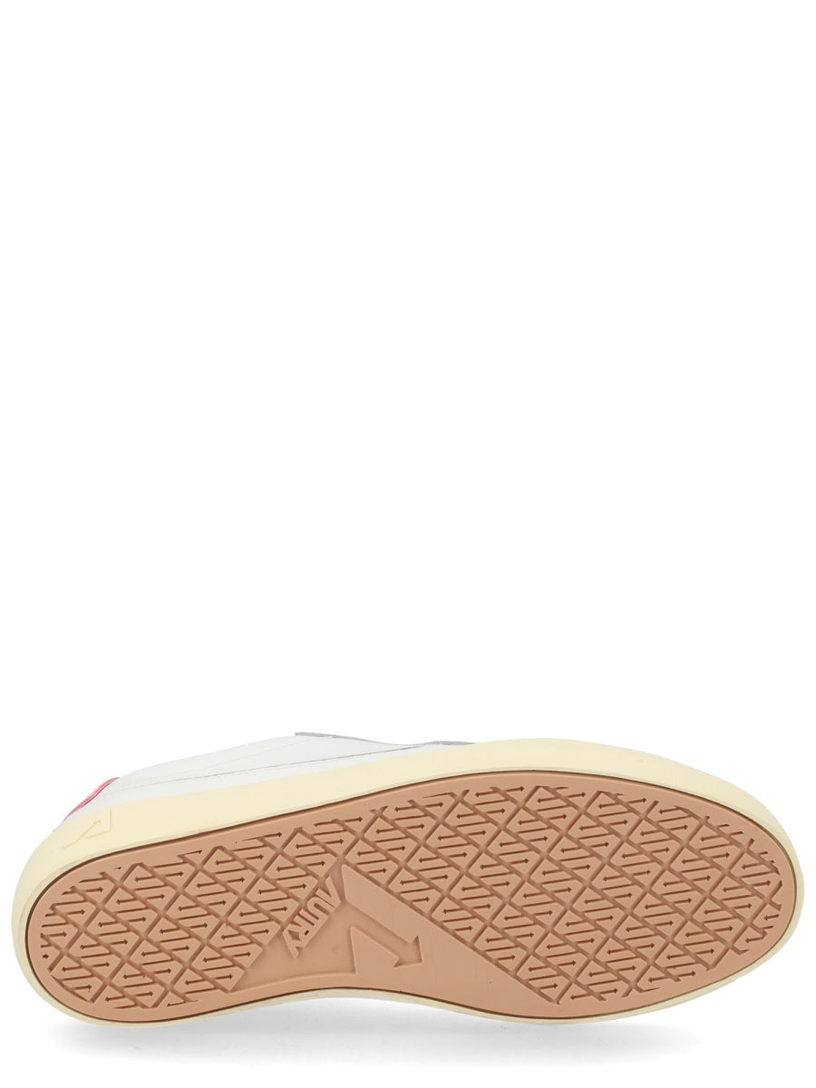 Autry Sneakers - White | 7b21f12eb3884ebb327af219c9bca612353740bd