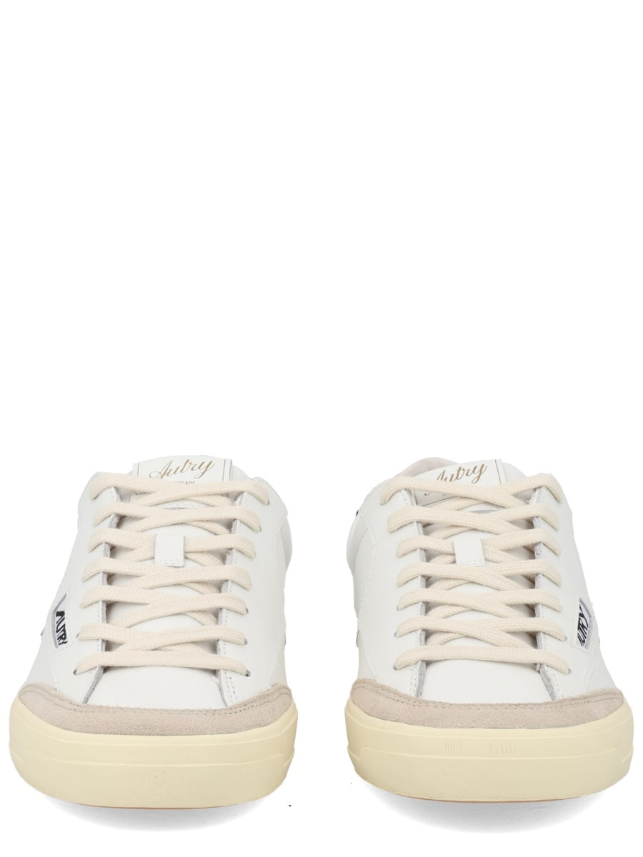 Autry Sneakers - White | 61eedf3f8ce4dffcd54ec3337238895bd8318440