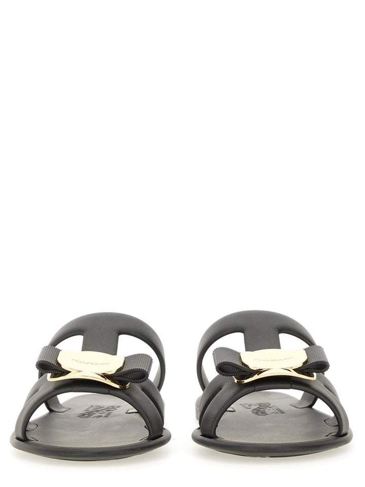 Ferragamo Sandali - Black | cbc410e4c908de9ab59af13a7744631ae14371d5