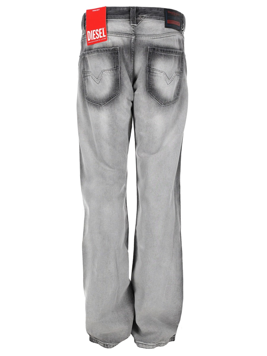 Diesel Jeans - Grey | 0c2d618f0f73e093efdc4954003d87a95969d212