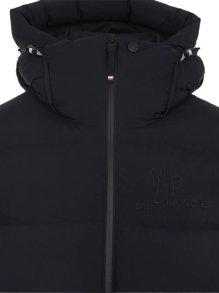 Moncler Down jackets - Nero | 358414713565c152c28c68ba23acc4b3715254af
