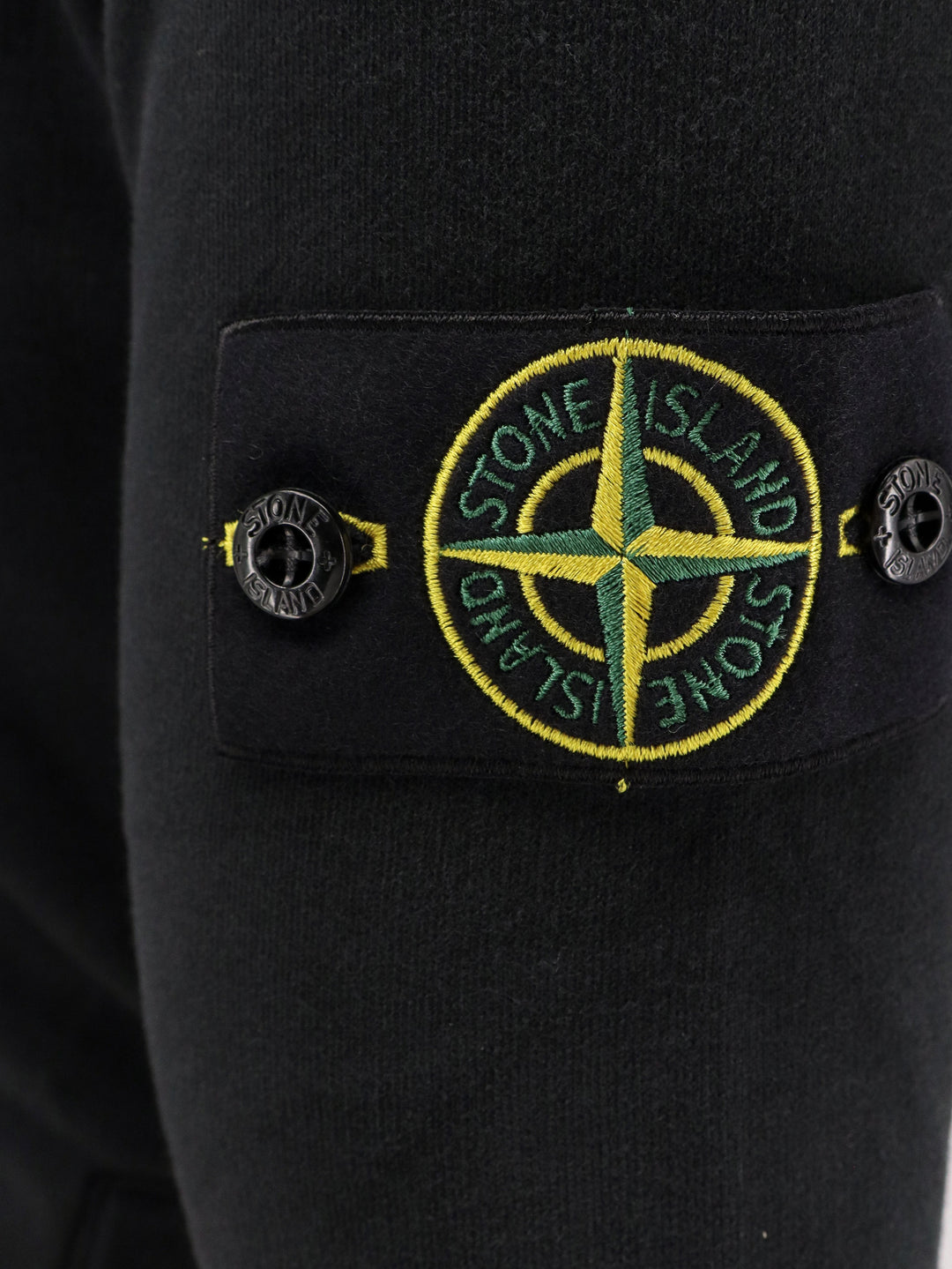 Stone Island Sweaters - Blacks and greys | 1cc7aa3eaed80bcf7e62c79dddfc708b44cb92dc