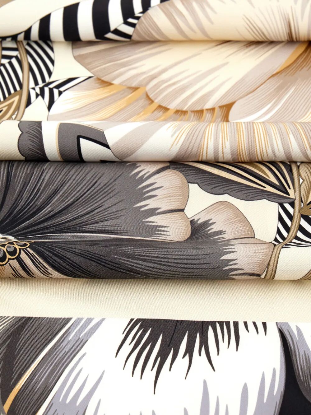 Ferragamo Foulards - Nude & Neutrals | bfc11ff7057c52e37b08833c970f464cab068ebe