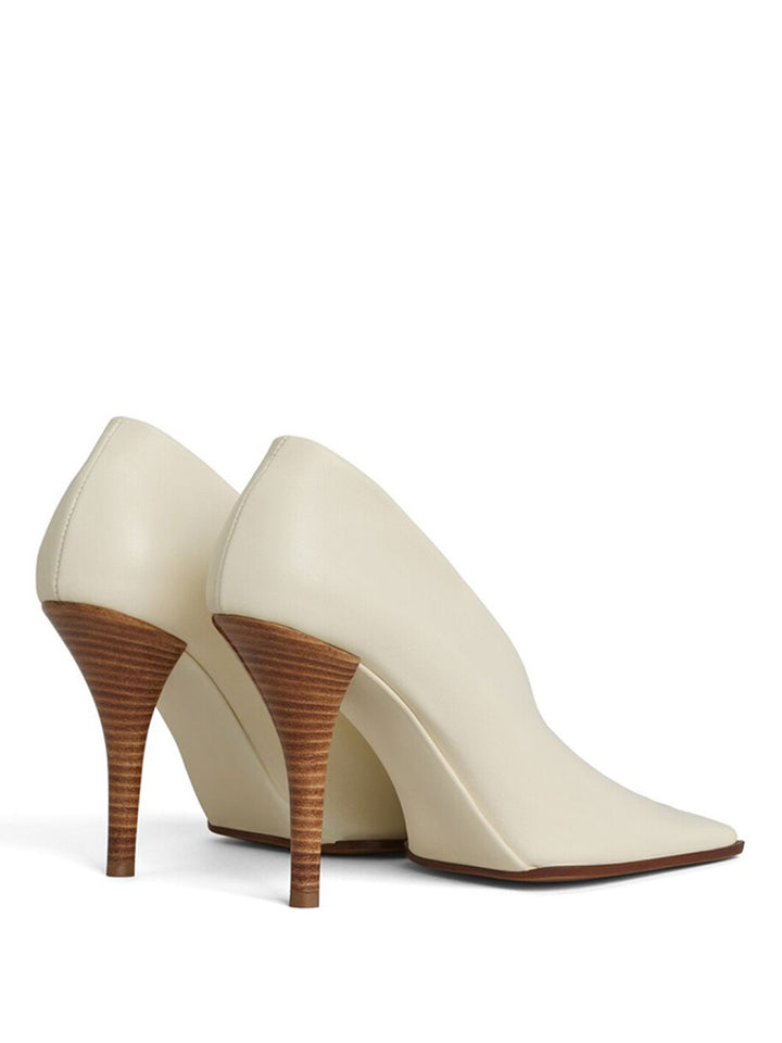 AlaÏA Decollete - Nude & Neutrals | e94db8ce126bdc9388510c71acadc227cdce2a19