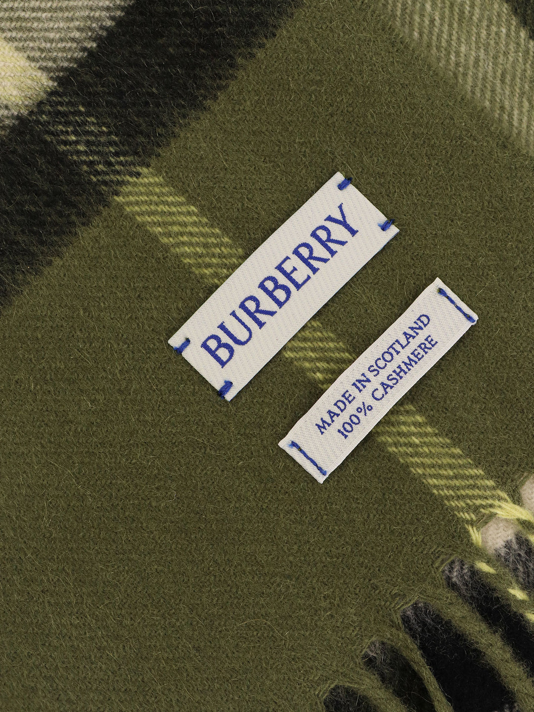 Burberry Scarfs - PEA | da467e7737d682634426dba7b13ae81615d1f35b