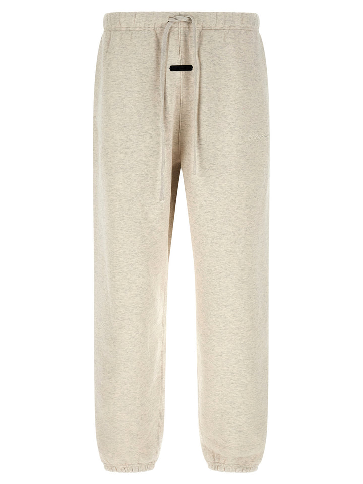 Fear Of God Essential Signature Classic Pantaloni - Grigio | 56c982d7631b12f3fcf6ed76470d9f745ebad7dd
