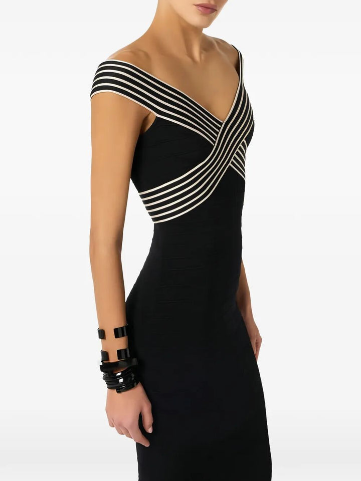 Elisabetta Franchi Long dresses - Nero | 81954a5086f918da6688ed817720f2d4e4f4c3f4