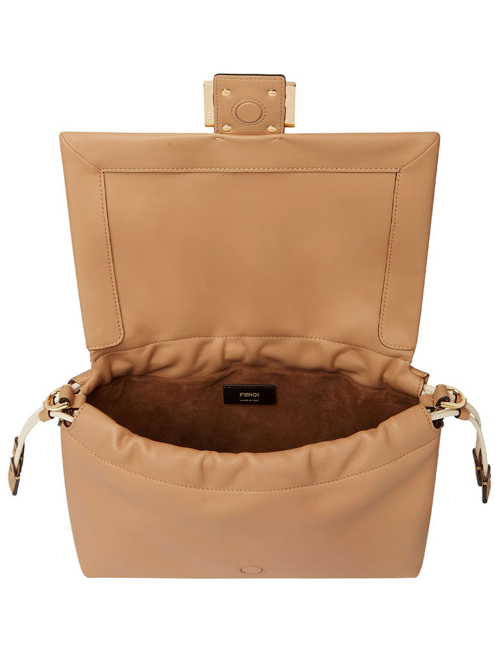 Fendi Borse a Spalla e Tracolla - Nude & Neutrals | ffb40cae44f0ccbd922d84cb1662349d2aa4e8be