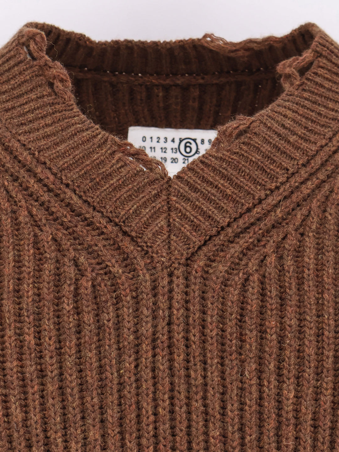 Mm6 Maison Margiela Sweaters - Marrone | d83a3c2e26bbd753984378eb6da56a3faab1844b