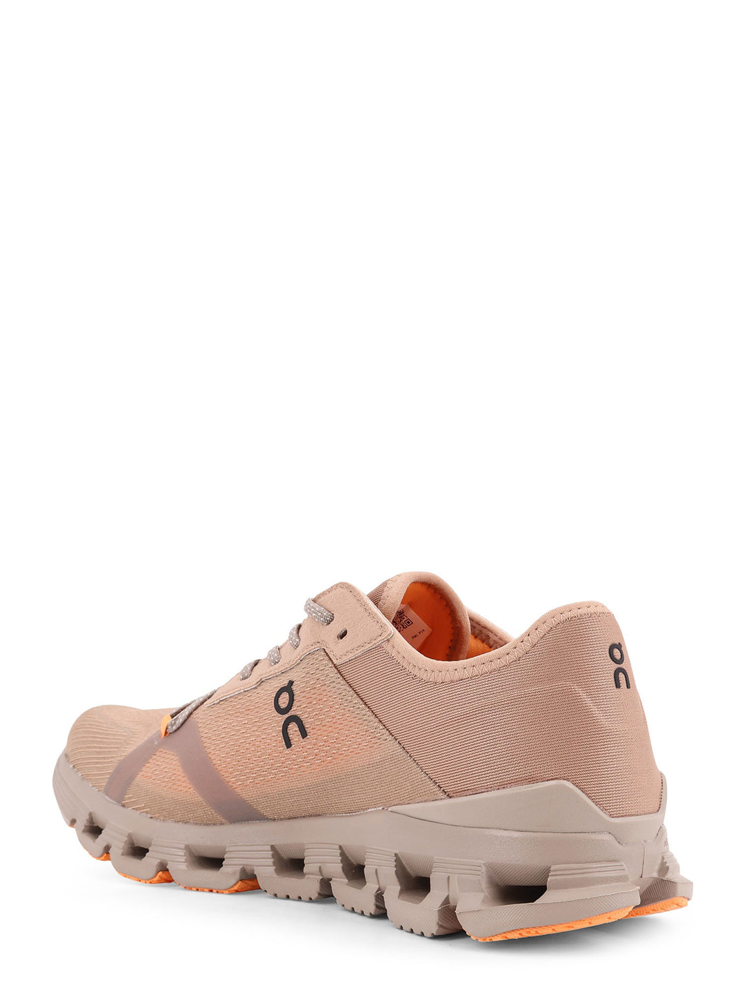 On Sneakers -  | e60ace099637875159bb9e11501cd28867bf60b1