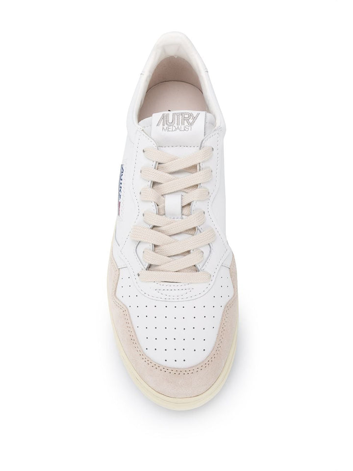 Autry Sneakers - Bianco | 99101ab2877bc7f9a66723217061015816246f23