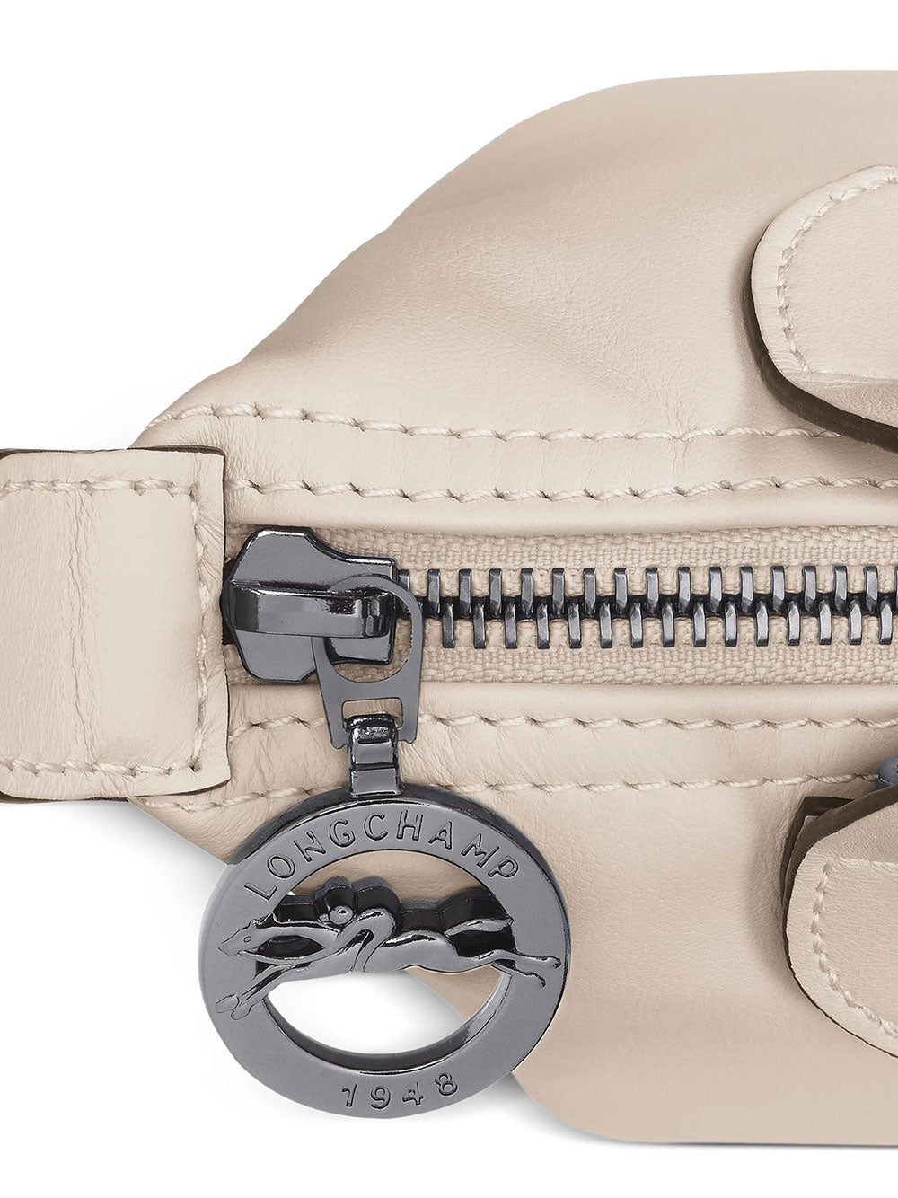 Longchamp Totes - Nude & Neutrals | 247322d2daa115e5a5b89f21bf02f83665b1e073