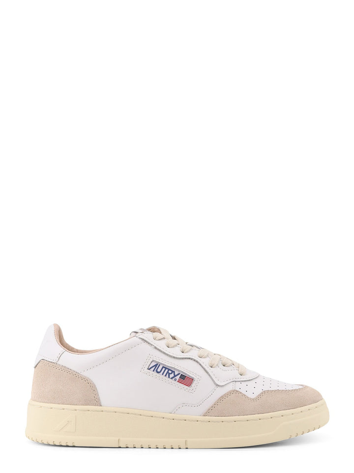 Autry Sneakers - Light and natural | 8d8e52c32618fe74c396ae52508007448fd04ed3
