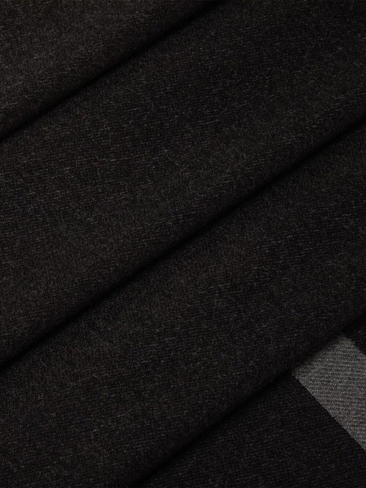 Fendi Scarves - Nero | cf89f7abeb64c09f16ddc410f5cd3ed21cf7ab1a
