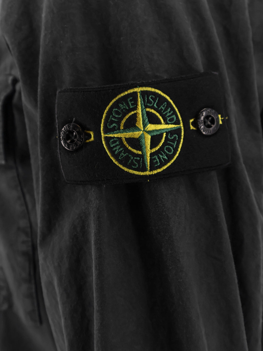 Stone Island Shirts - Nero | 8e513ea25c46daec3d9bf43bb87597148dd050a1