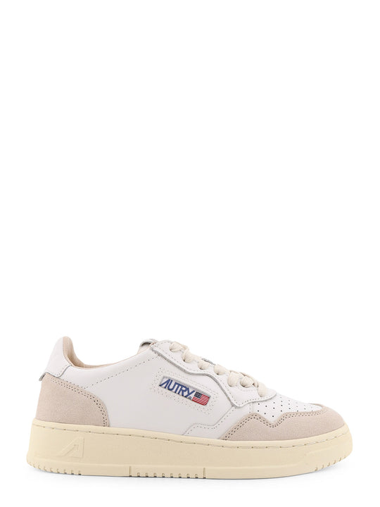 Medalist Low Leather Sneakers