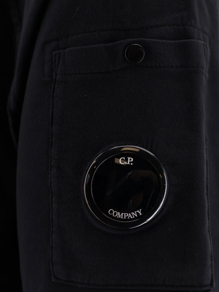 C.P.Company T-shirts and Polos - Blacks and greys | d8e290839143d64e70f2bd30f0e295121c80d372