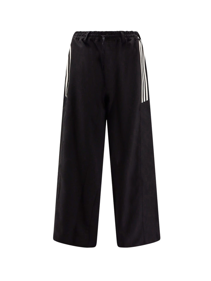 Y-3  - Blacks and greys | e84ca13daf09484719b703304285c50c66e5f451