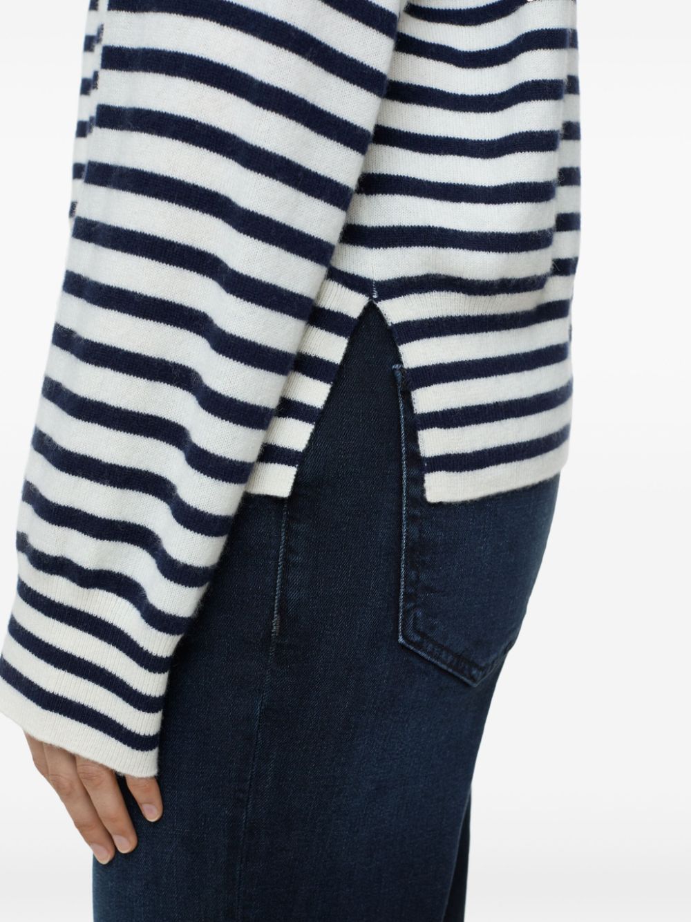 Closed Sweaters - Light and natural | 53b131e045d3e9b08da16c8012de4b27b1a19150