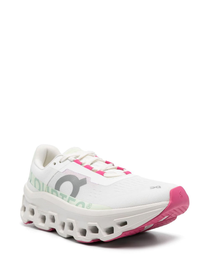 On Sneakers - Light and natural | b7f637ebfbfcd46835b90af6cddca97809380494