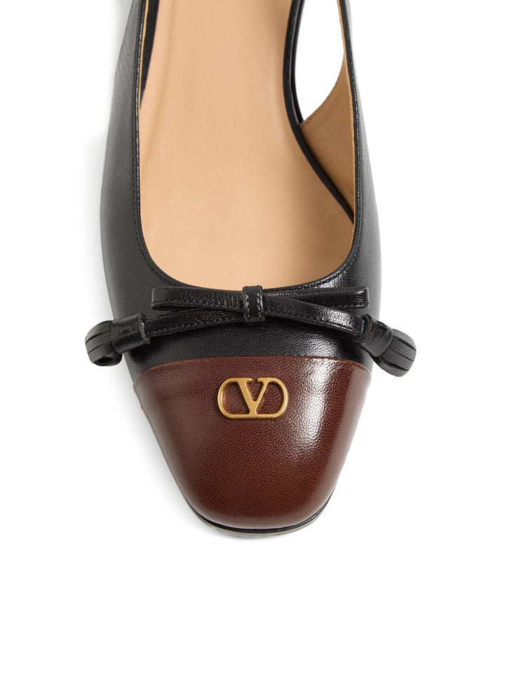 Valentino Garavani Flat shoes - Blacks and greys | af079e6a070f7b91e46411ab68958e19d62a7091