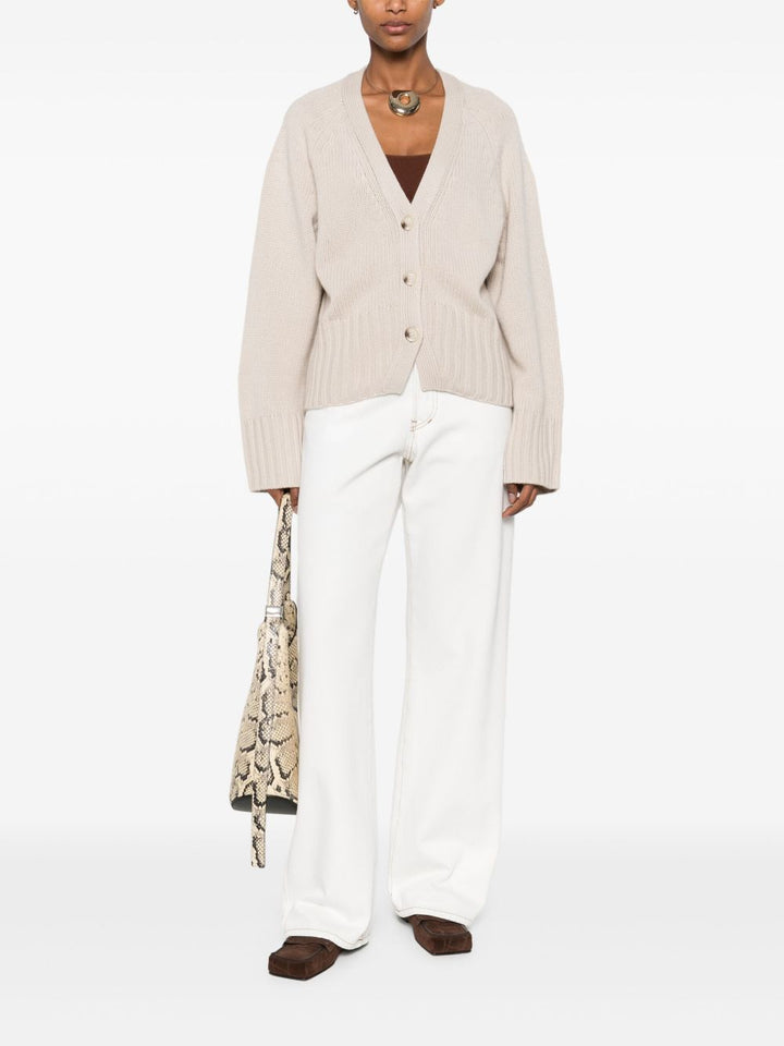 Soft Goat Sweaters - Light and natural | 26090aacb2ee8d19abce2b6657218a8bca7a4ad7