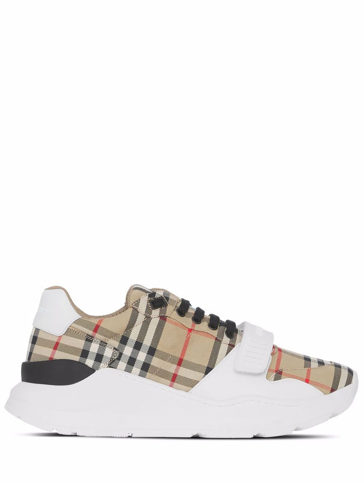 Burberry Sneakers - Light and natural | e1cf411bfbd367210a7d671f6da2356ead1892fd