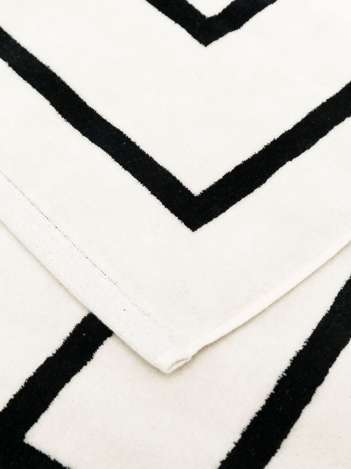 Toteme Pre Sea clothing - Light and natural | fea2c003edf7a8570ba728ea360aca17998d3f6f